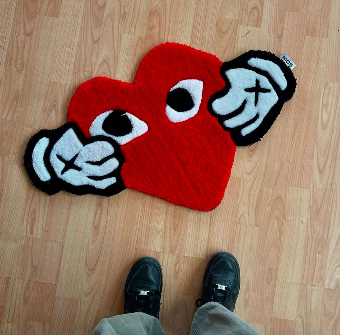 COMME des Garçons Heart Rug