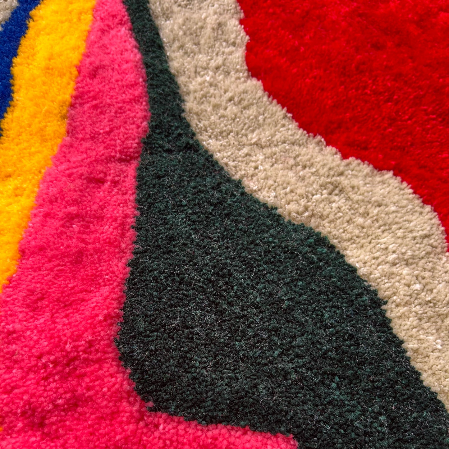 ABSTRACT MULTICOLORED RUG