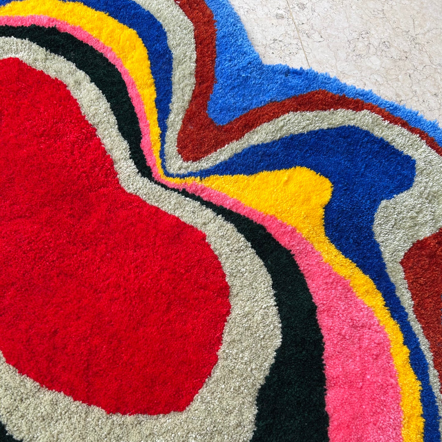 ABSTRACT MULTICOLORED RUG