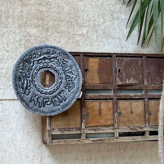 Tufted Quarter Pound