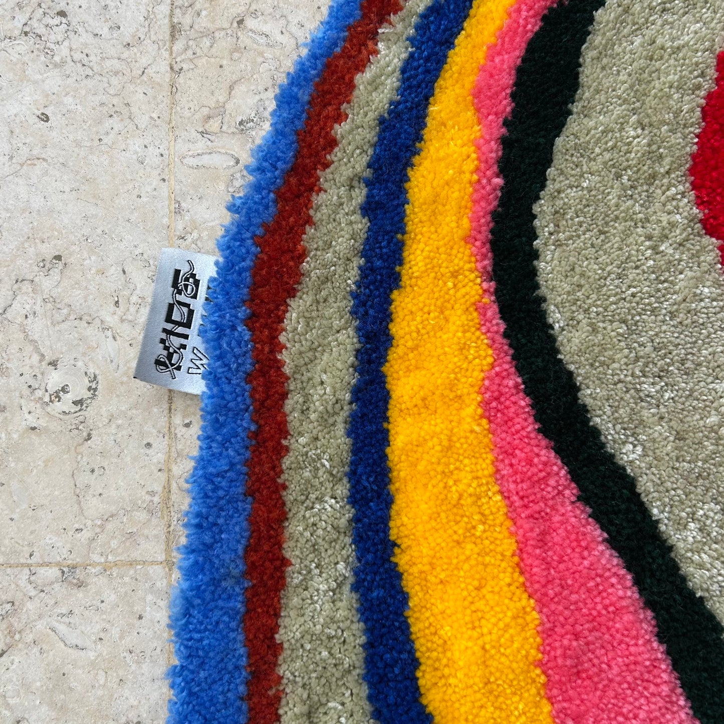 ABSTRACT MULTICOLORED RUG