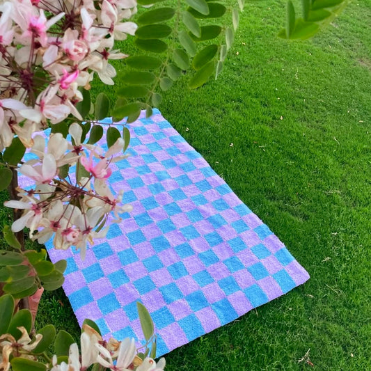 Checkred Rug
